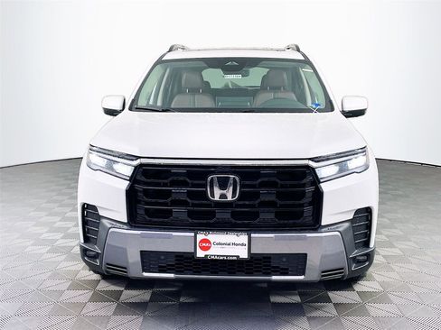 New 2026 Honda Pilot Touring image 2