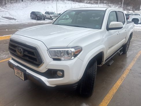 Used 2023 Toyota Tacoma SR5 image 12