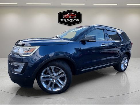 Used 2016 Ford Explorer Limited w/ Equipment Group 301A image 2