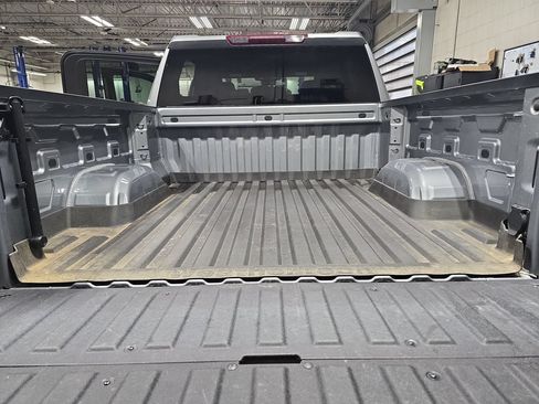 Used 2024 GMC Sierra 1500 SLE AWD/4WD image 13