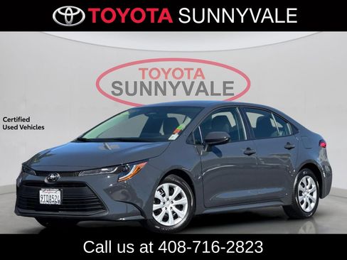 Certified 2025 Toyota Corolla LE image 1