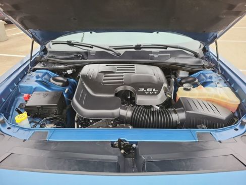 Used 2022 Dodge Challenger GT image 27