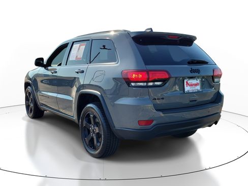 Used 2021 Jeep Grand Cherokee Freedom Edition AWD/4WD image 3