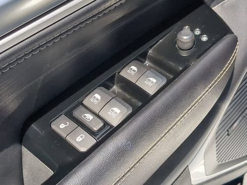 Used 2024 Jeep Wagoneer Series II w/ Flexible Seating Group RWD image 23