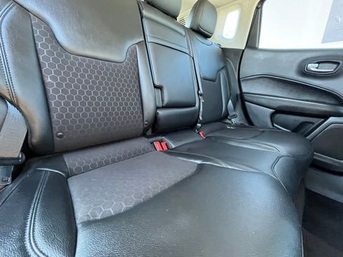 Used 2018 Jeep Compass Altitude image 29