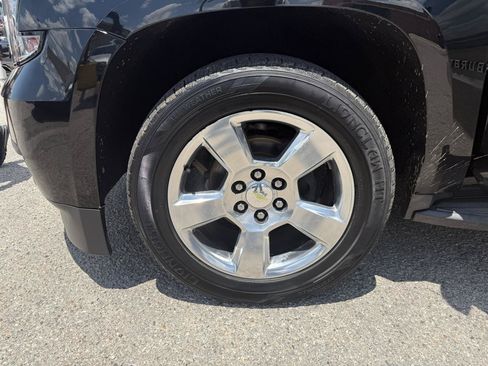 Used 2015 Chevrolet Suburban LT AWD/4WD image 27
