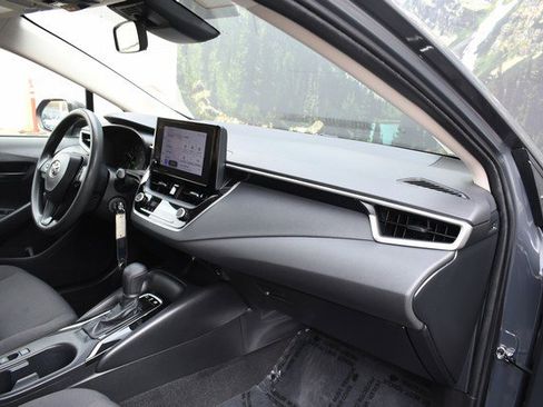 Certified 2023 Toyota Corolla LE image 24