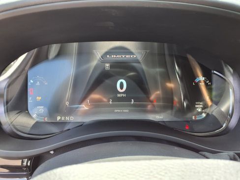 New 2025 RAM 2500 Limited image 10