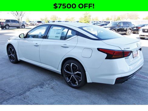 New 2025 Nissan Altima 2.5 SR w/ SR Premium Package image 6