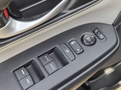 Used 2020 Honda CR-V EX-L image 30