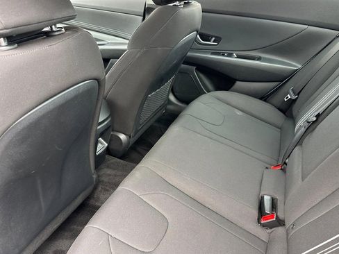 Used 2025 Hyundai Elantra SEL FWD image 26