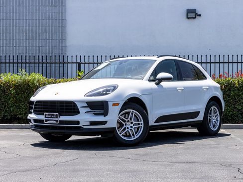 Used 2021 Porsche Macan AWD/4WD image 19