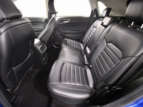 Used 2023 Ford Edge SEL image 15