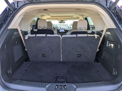 Used 2021 Ford Explorer Limited w/ Equipment Group 301A image 31