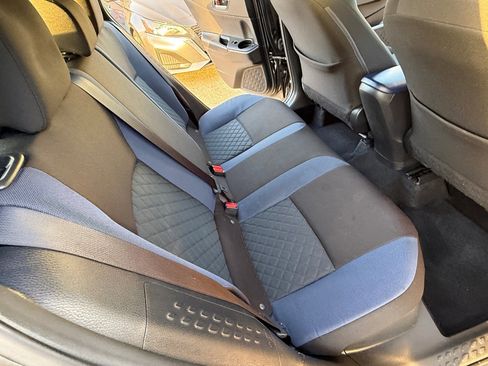 Used 2020 Toyota C-HR XLE image 16