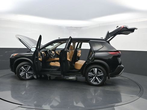 Used 2023 Nissan Rogue Platinum FWD image 38