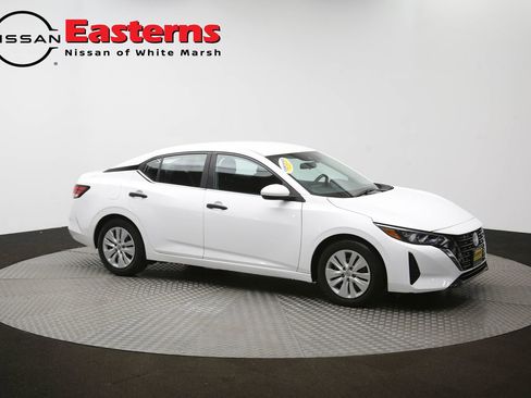 Used 2024 Nissan Sentra S image 46