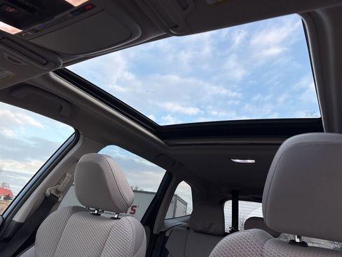 Used 2022 Subaru Forester Premium image 5