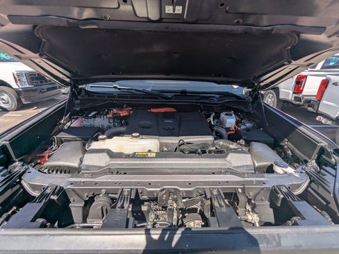 Used 2023 Toyota Tundra Limited w/ Power Package image 35