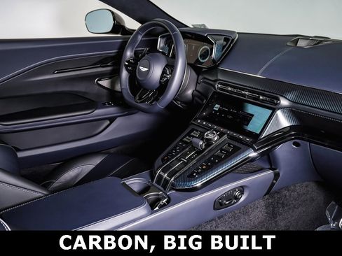 Used 2025 Aston Martin V8 Vantage Coupe image 15