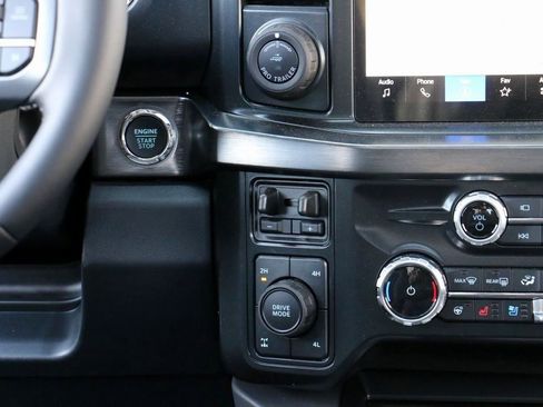 New 2026 Ford F250 Lariat w/ Black Appearance Package image 35