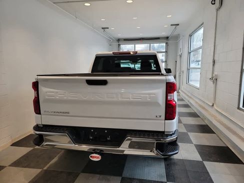 Used 2023 Chevrolet Silverado 1500 LT image 4