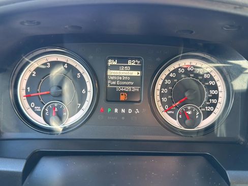 Used 2019 RAM 1500 Classic SLT image 15