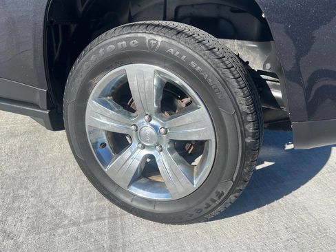 Used 2014 Jeep Compass Latitude image 20