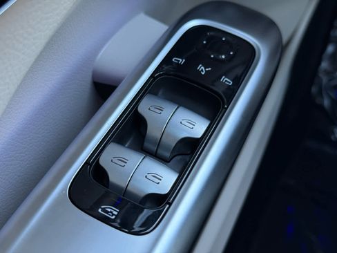 Used 2026 Mercedes-Benz C 300 4MATIC Sedan image 22