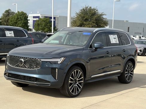 New 2026 Volvo XC90 B6 Ultra w/ Lounge Package image 2