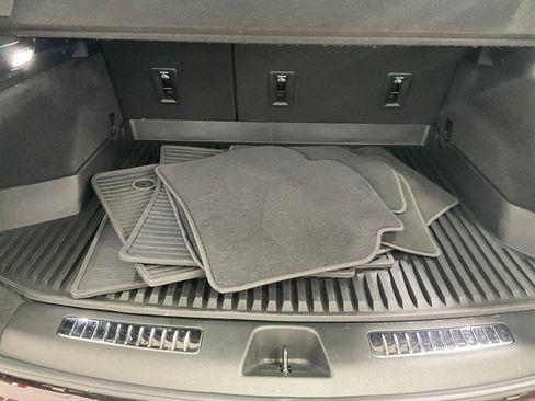 Used 2021 Cadillac XT4 Premium Luxury image 24