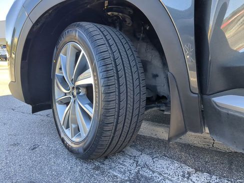 Used 2020 Hyundai Santa Fe SEL w/ Convenience Package image 33