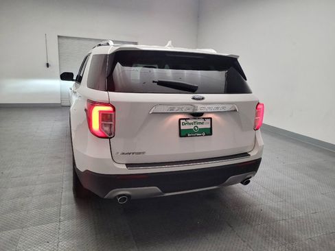 Used 2021 Ford Explorer Limited w/ Equipment Group 301A RWD image 6