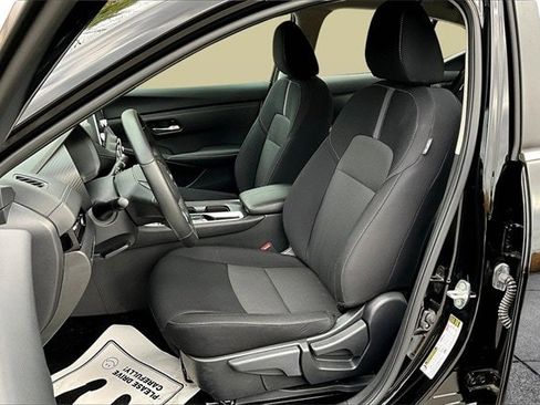 Used 2023 Nissan Sentra SV w/ All-Weather Package image 24