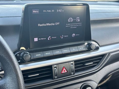 Used 2023 Kia Forte LXS image 28