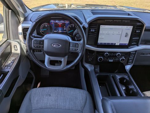 Used 2022 Ford F150 XLT w/ Equipment Group 302A High AWD/4WD image 16