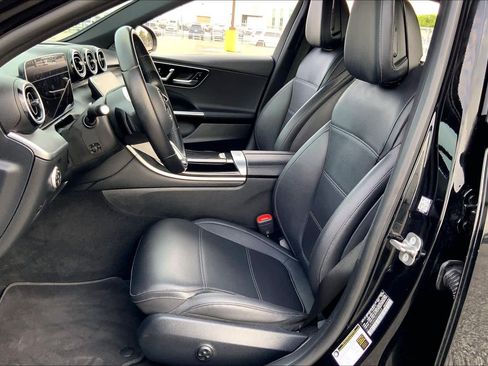 Used 2025 Mercedes-Benz C 300 Sedan image 8