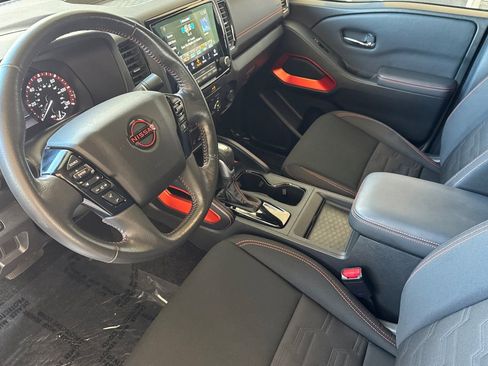 Used 2022 Nissan Frontier Pro-X w/ Technology Package image 9