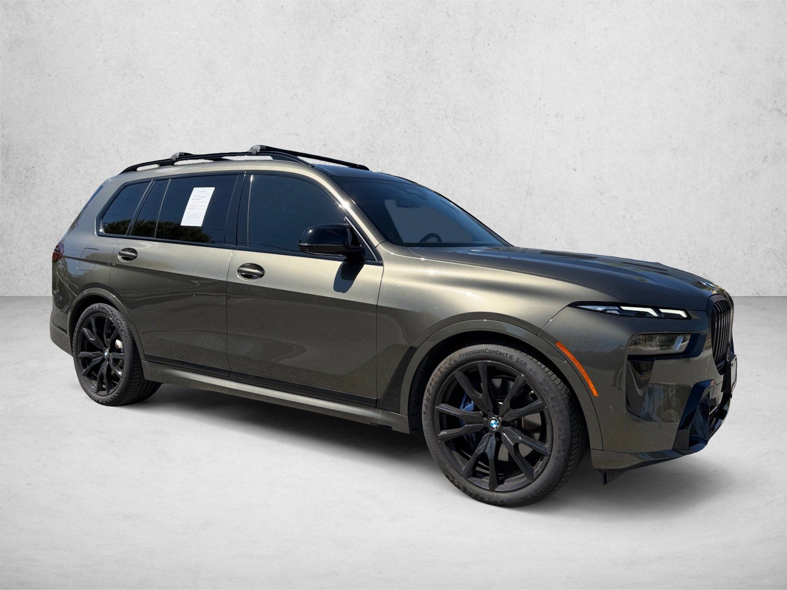 Used 2025 BMW X7 M60i AWD/4WD image 3