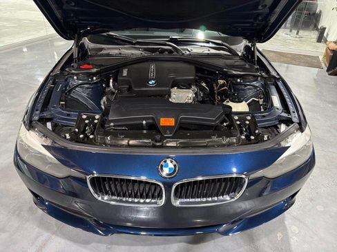 Used 2013 BMW 328i xDrive Sedan AWD/4WD image 15