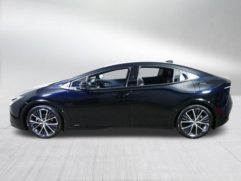 Used 2024 Toyota Prius Limited w/ Limited Premium Package AWD/4WD image 4