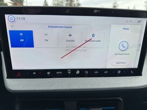 New 2025 Ford Maverick XLT w/ XLT Luxury Package image 27