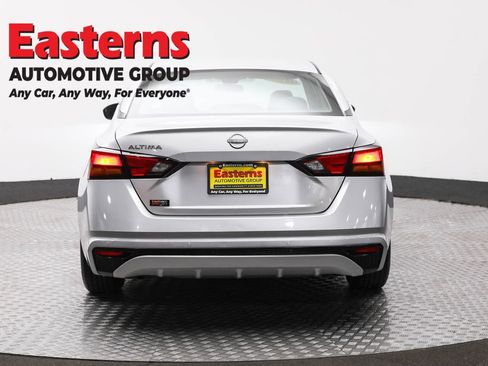 Used 2023 Nissan Altima 2.5 S image 6