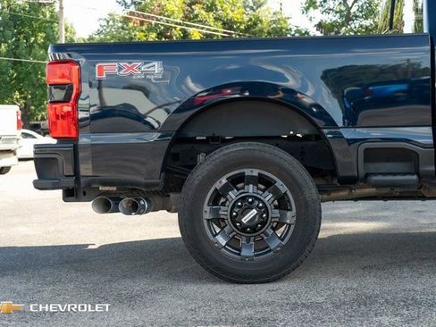 Used 2023 Ford F250 Lariat w/ Sport Appearance Package image 5