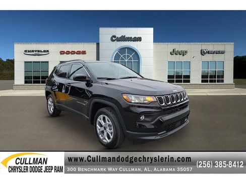 New 2026 Jeep Compass Latitude image 1