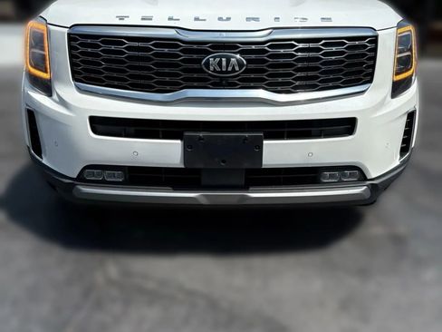 Used 2020 Kia Telluride SX w/ SX Prestige Package image 8