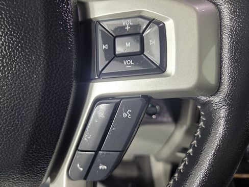 Used 2020 Ford F150 Lariat image 21