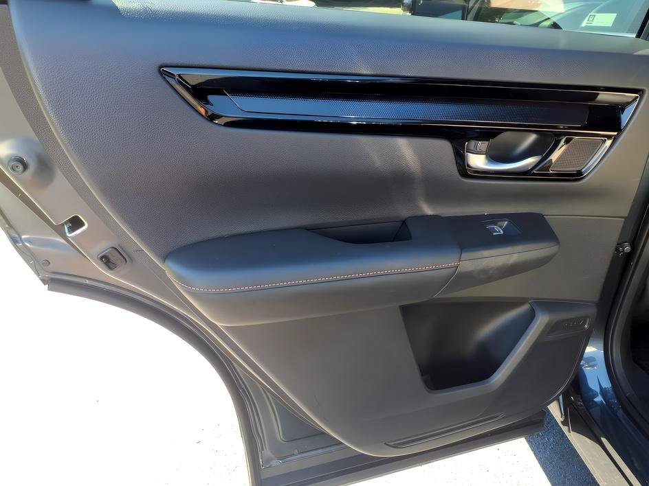 Used 2023 Honda CR-V Sport Touring image 14