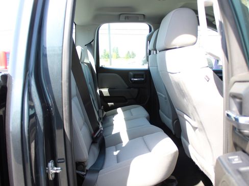 Used 2018 Chevrolet Silverado 1500 W/T w/ Trailering Package AWD/4WD image 22