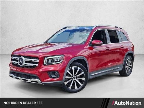 Used 2023 Mercedes-Benz GLB 250 image 1